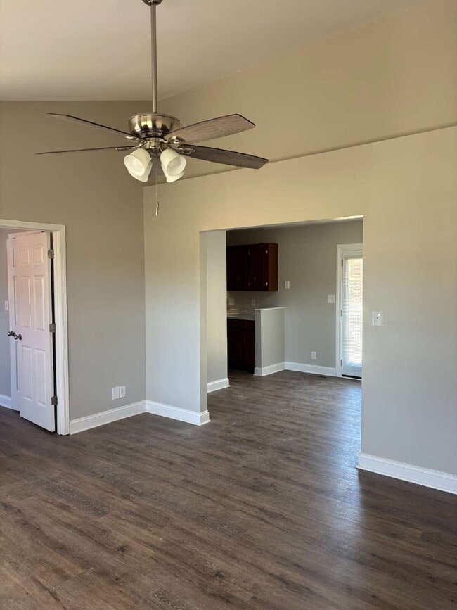 Foto del edificio - 3409 Dailey Rd