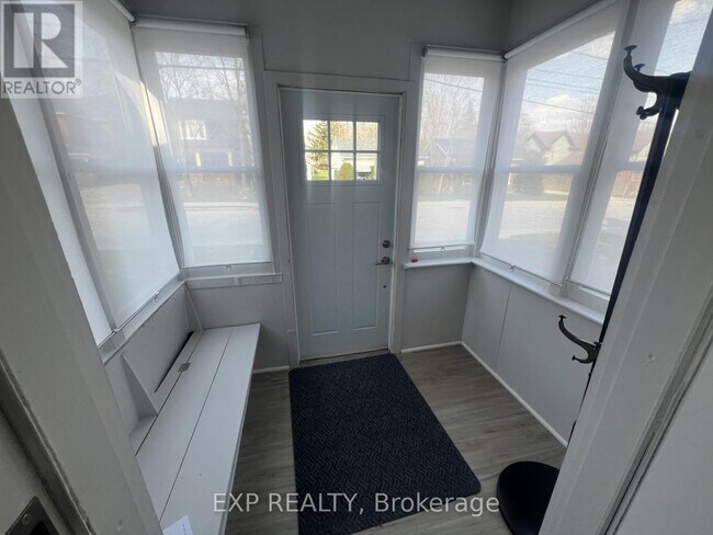 Photo du bâtiment - 74 Mill St