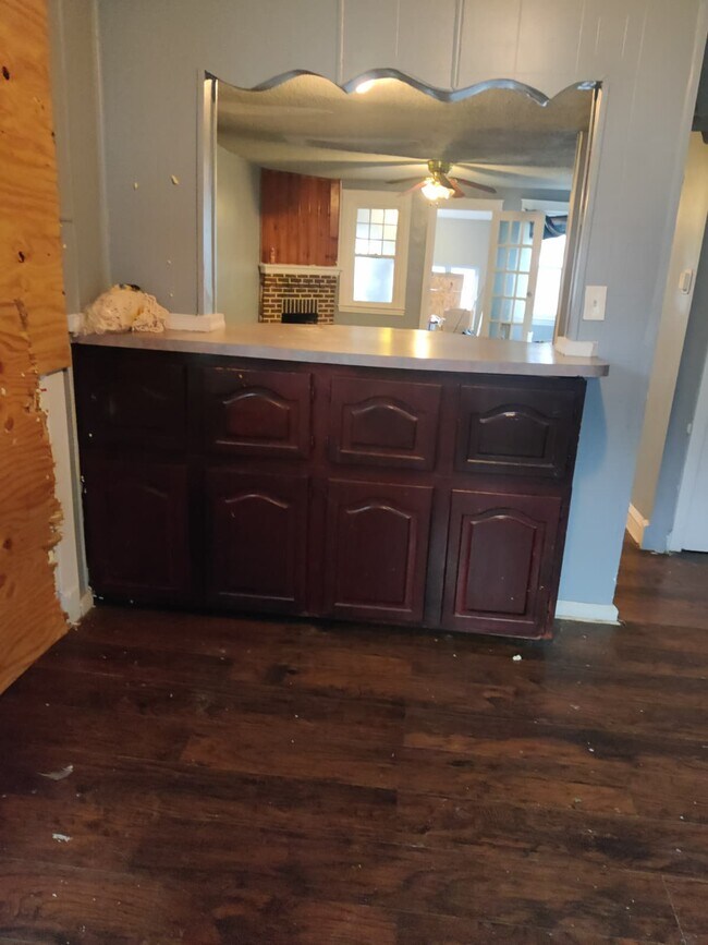 Building Photo - 334 Berkley St