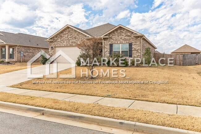 Foto del edificio - 15995 Glenncrest Ln