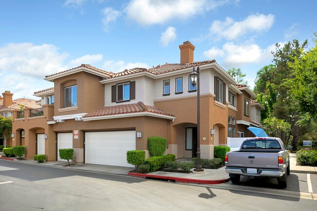 Foto del edificio - Gorgeous Townhome