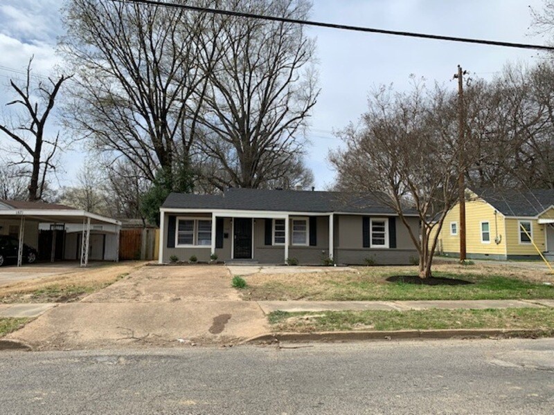 Primary Photo - 1561 Robin Hood Ln