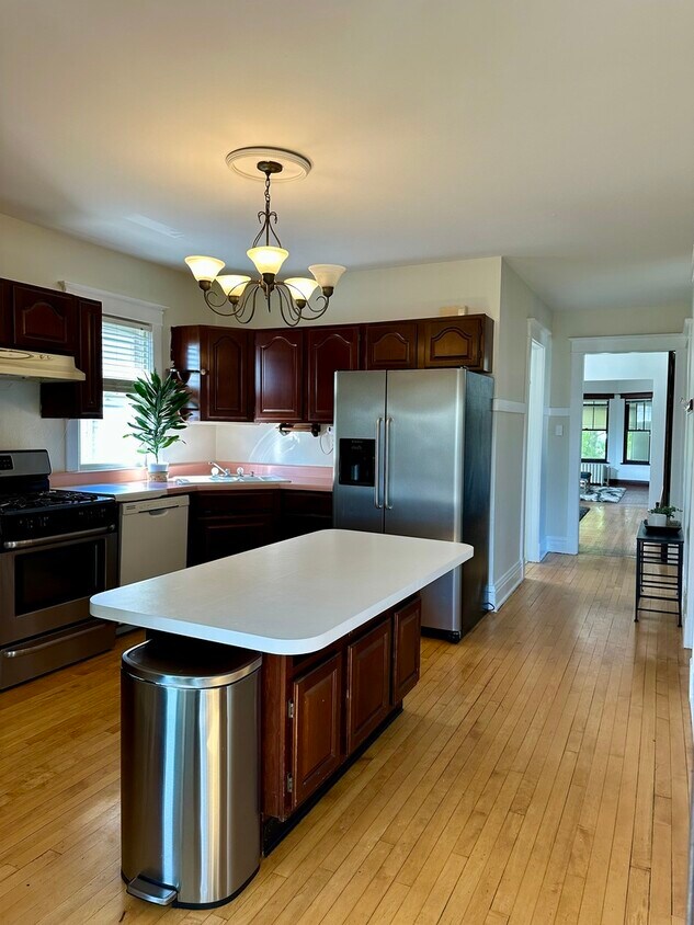 Foto del edificio - 845 Oakwood Ave