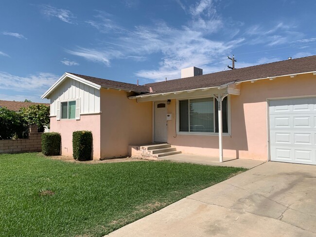 Building Photo - Super Cute 3 Bedroom Home For Rent in Oild...