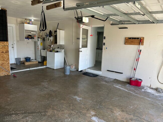 Building Photo - 108 Frances Dr