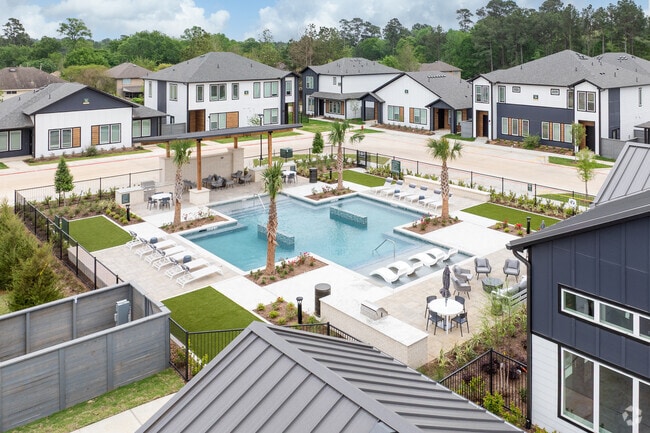 Aerial - Oasis at Woodland