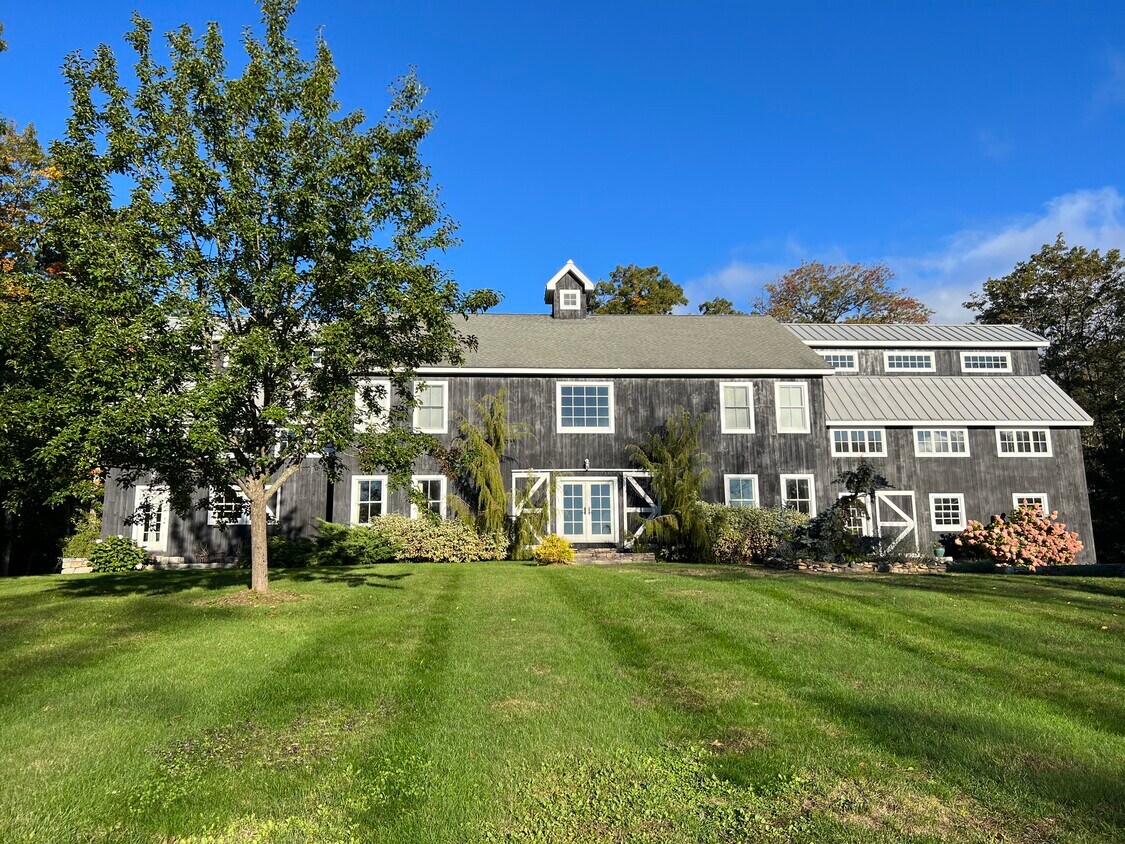 66 Westwoods Rd 2  