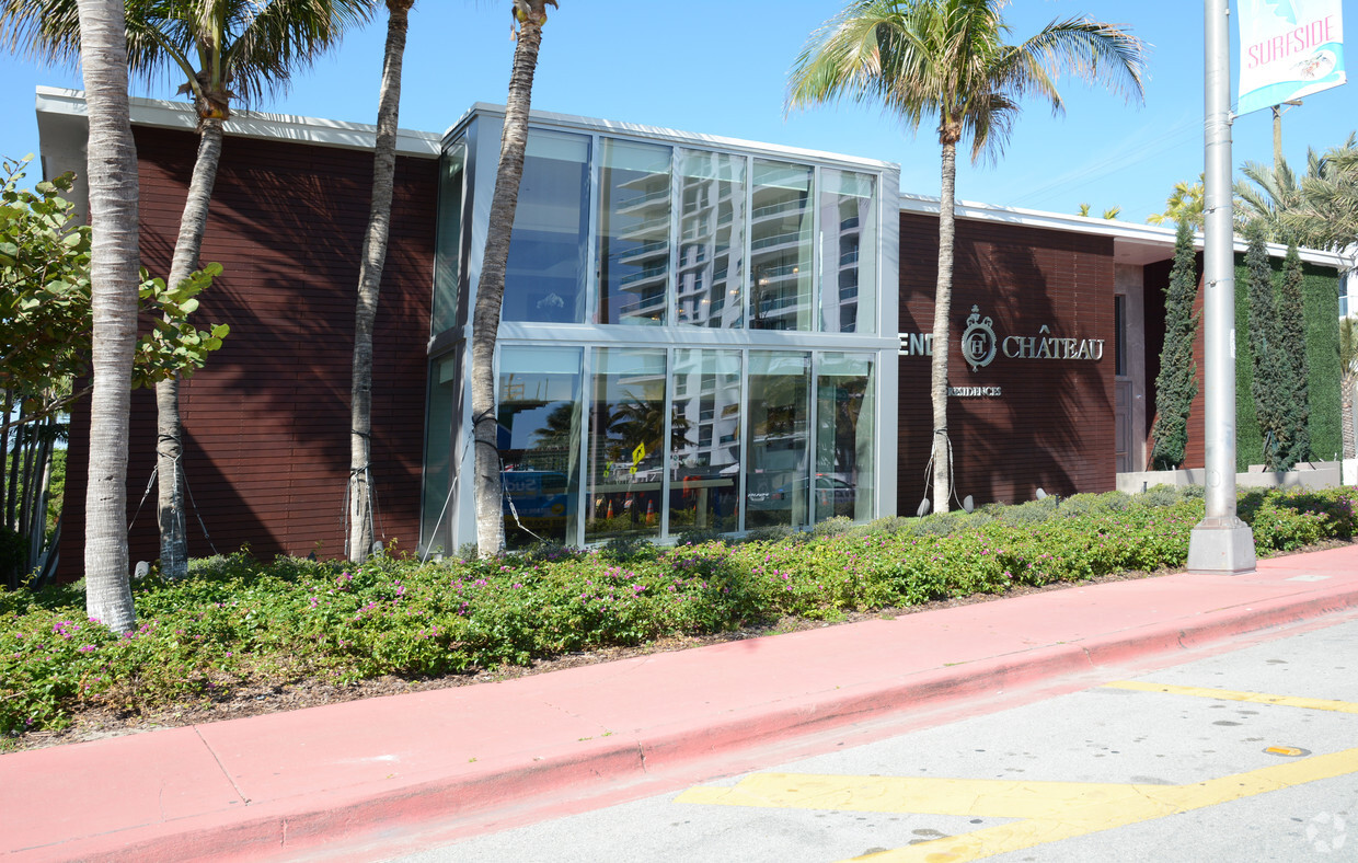 Primary Photo - 9380 Collins Ave
