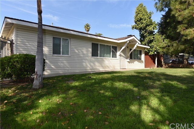 Primary Photo - 1239 E Maplegrove St