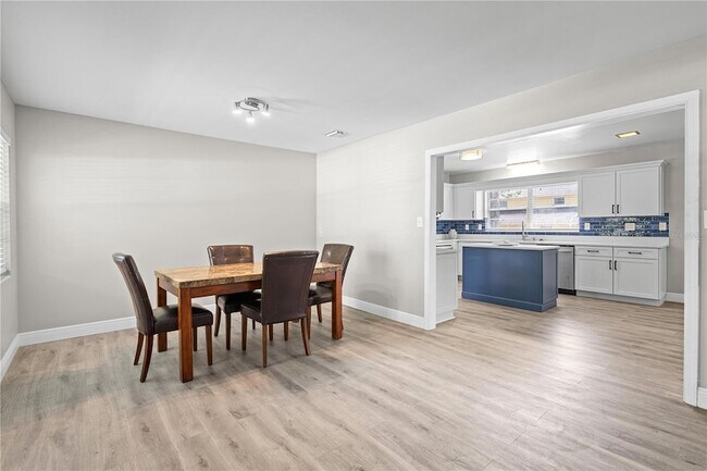 Foto del edificio - 121 NW 29th St
