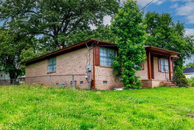 Foto del edificio - 3 Bedroom/2 Bath in Birmingham