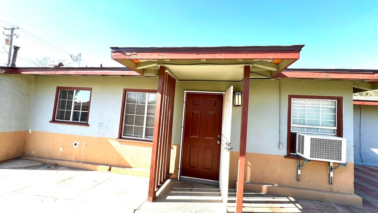 Primary Photo - 45025 10th St W