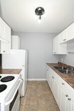 Building Photo - 4280 Quentin Ave