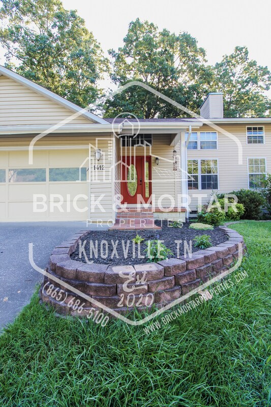 Building Photo - 1412 Springwood Cir