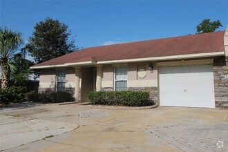 Building Photo - 200 S Seminole Ave