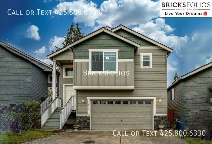 Primary Photo - 4-bedroom Lynnwood gem near shops and rest...