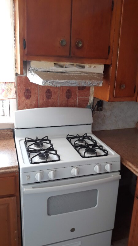 Foto del edificio - 972 E 81st St