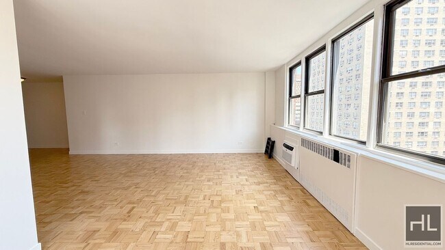 Building Photo - East 79th Street