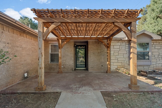 Building Photo - 2415 93rd St