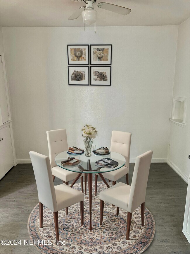 Foto del edificio - 2826 Herschel St