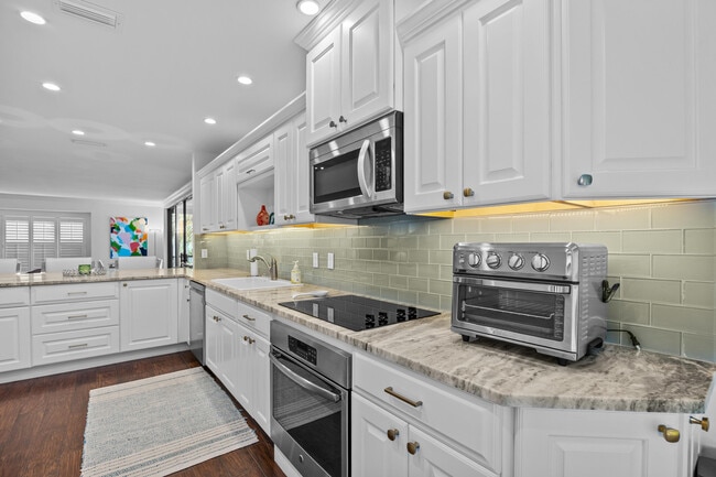 Building Photo - 13254 Polo Club Rd