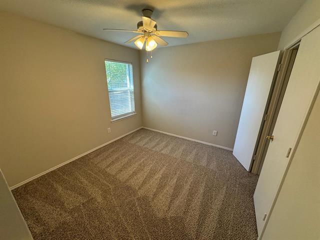 Building Photo - 9205 Lenox Dr