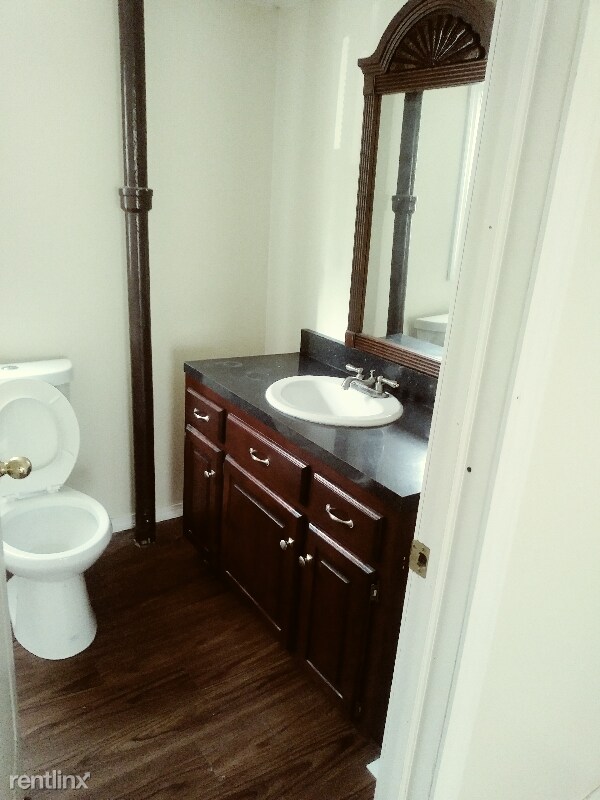 Primary Photo - 3 br, 1 bath House - 59 hubbard street