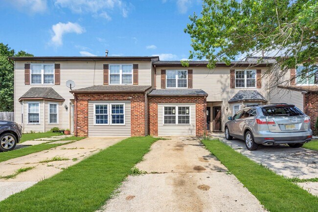 Foto del edificio - 56 Hopewell Ln