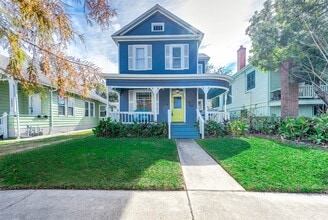 Building Photo - 3811 Avenue O