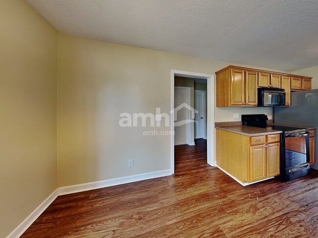 Building Photo - 2 Gratiot Ln