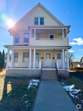 Building Photo - 136 Hawthorne Ave