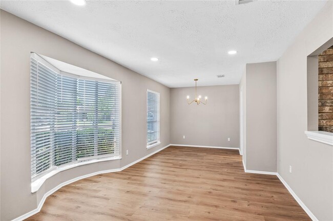 Building Photo - 3410 Acorn Way Ln