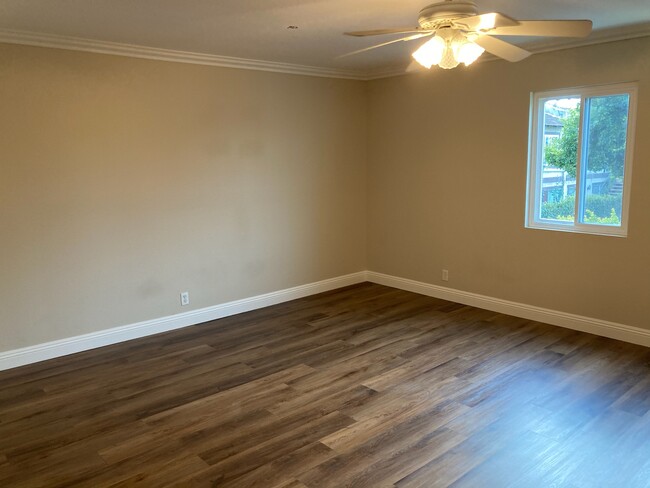 Building Photo - 21819 Belshire Ave