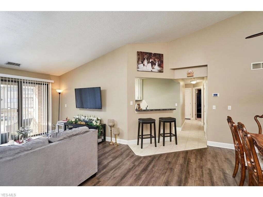 Foto principal - 3800 Rosemont Blvd