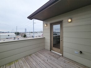 Building Photo - 1602 White St