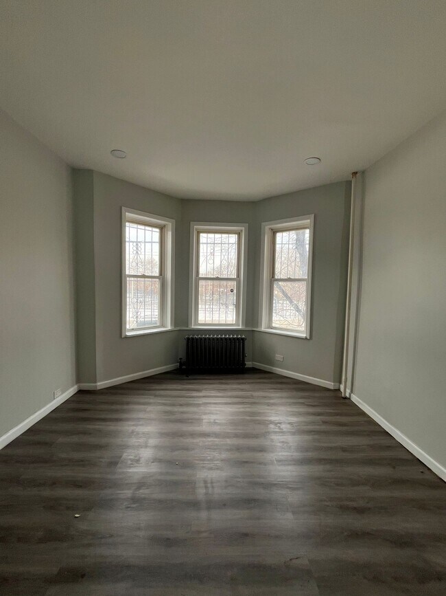 Foto del edificio - 122 Bergen Ave