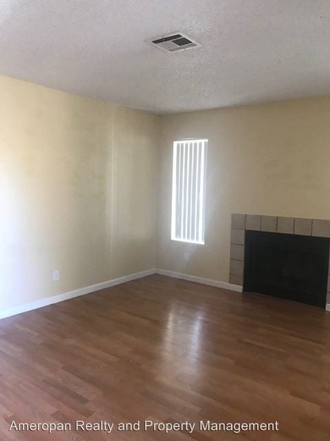 Foto del edificio - 1955 Cosmic Dr