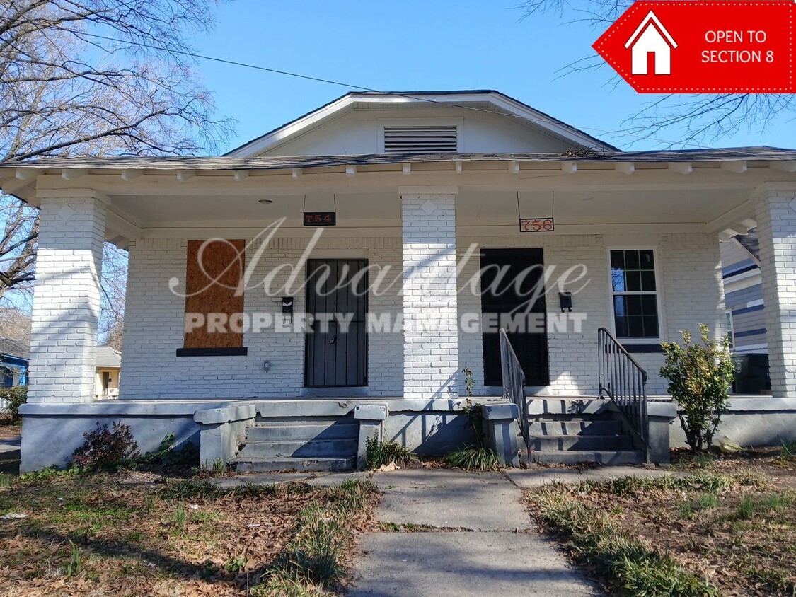 Primary Photo - Beautifully Remolded 2 bedroom 1 bathroom ...