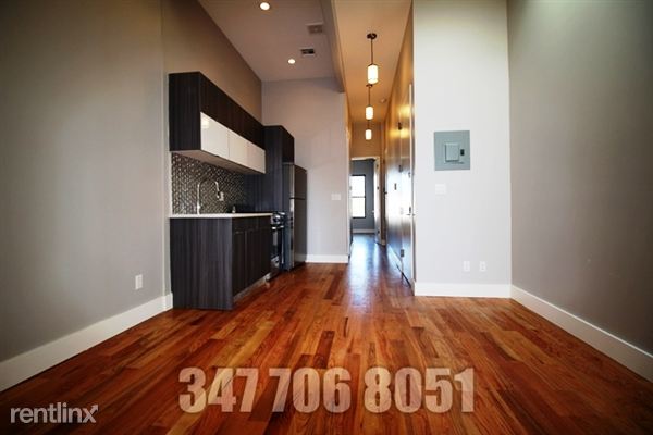 Building Photo - 385 Onderdonk Ave