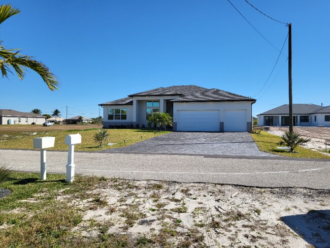 Building Photo - 1017 NW 38th Pl
