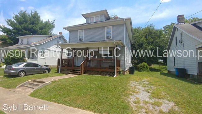 Building Photo - 510 18th St SE