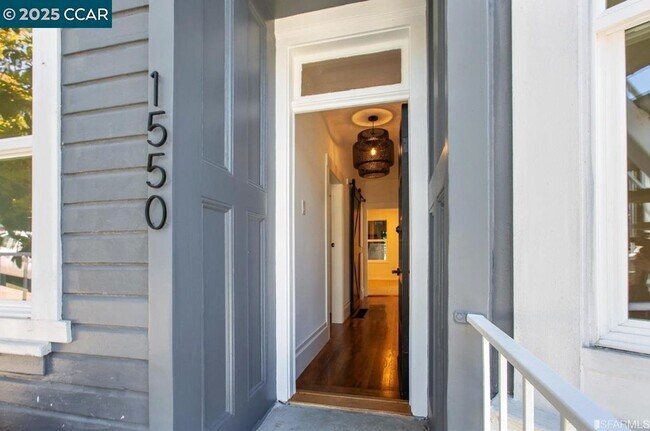 Foto del edificio - 1550 Hampshire St