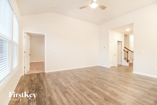 Building Photo - 1007 Mission Hill Ln
