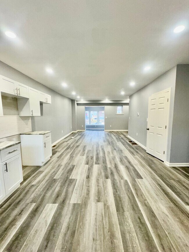 Building Photo - Anika Homes 3 Bedroom