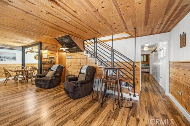 Foto del edificio - 547 Chipmunk Ln
