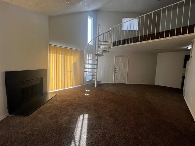 Primary Photo - 3536 W Buckingham Rd