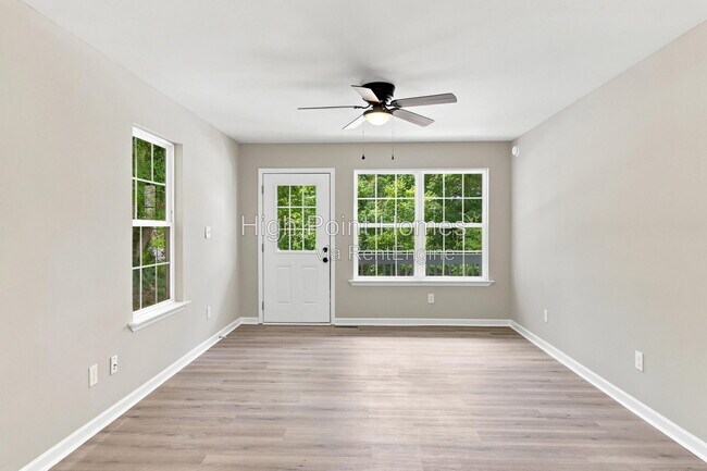 Foto del edificio - 3408 Jones St