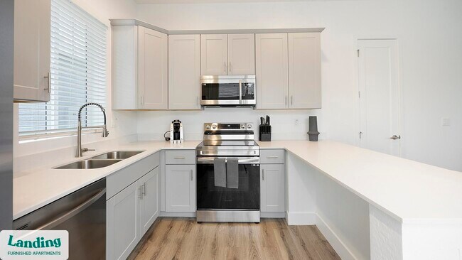 Foto del edificio - 8200 W Encanto Blvd