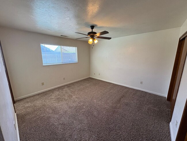 Building Photo - Old Style Charm home with pool Available Now!