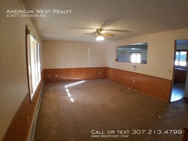 Foto del edificio - 4bed/2bath/2car